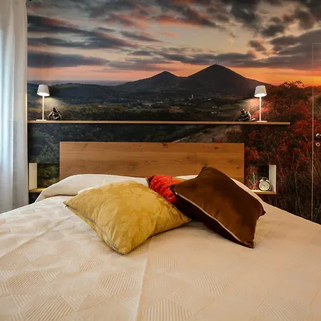 La Giuggiola أركوا بتراركا