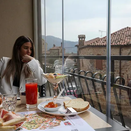 La Giuggiola فندق مبيت وإفطار 3*